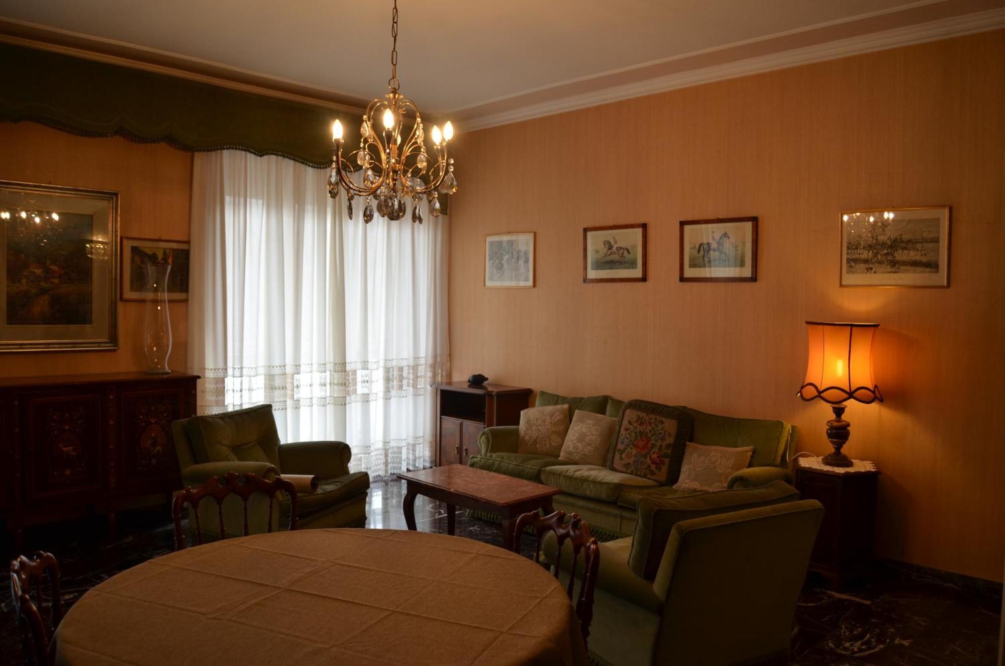 Eleganza Vicino Al Centro Di Torino Apartment Exterior photo